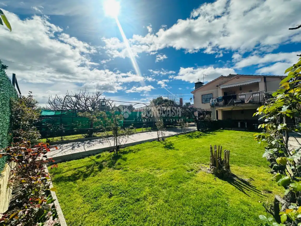 Casa o chalet en venta en Escalona con Calefacción, Piscina y Amueblado
