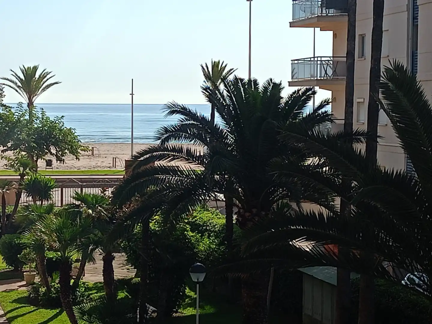 Wohnung zum Verkauf in Gandia mit Klimaanlage, Terrasse und Möbliert