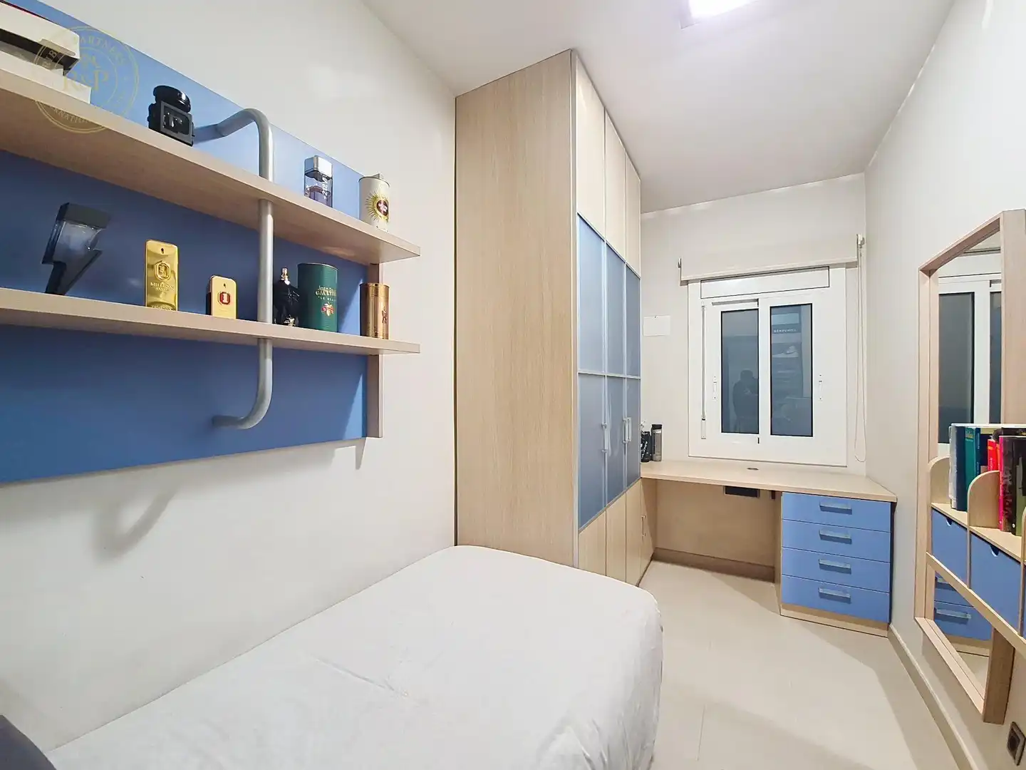 Dormitori de Pis en venda en  Barcelona Capital amb Aire condicionat, Jardí privat i Terrassa