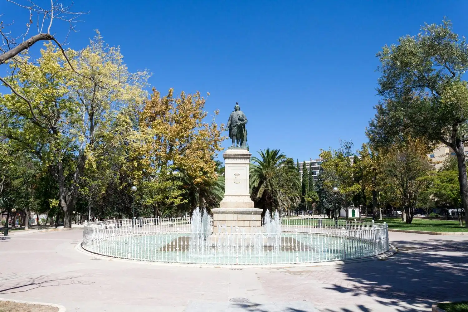 Vista exterior de Pis en venda en Zaragoza amb Calefacció