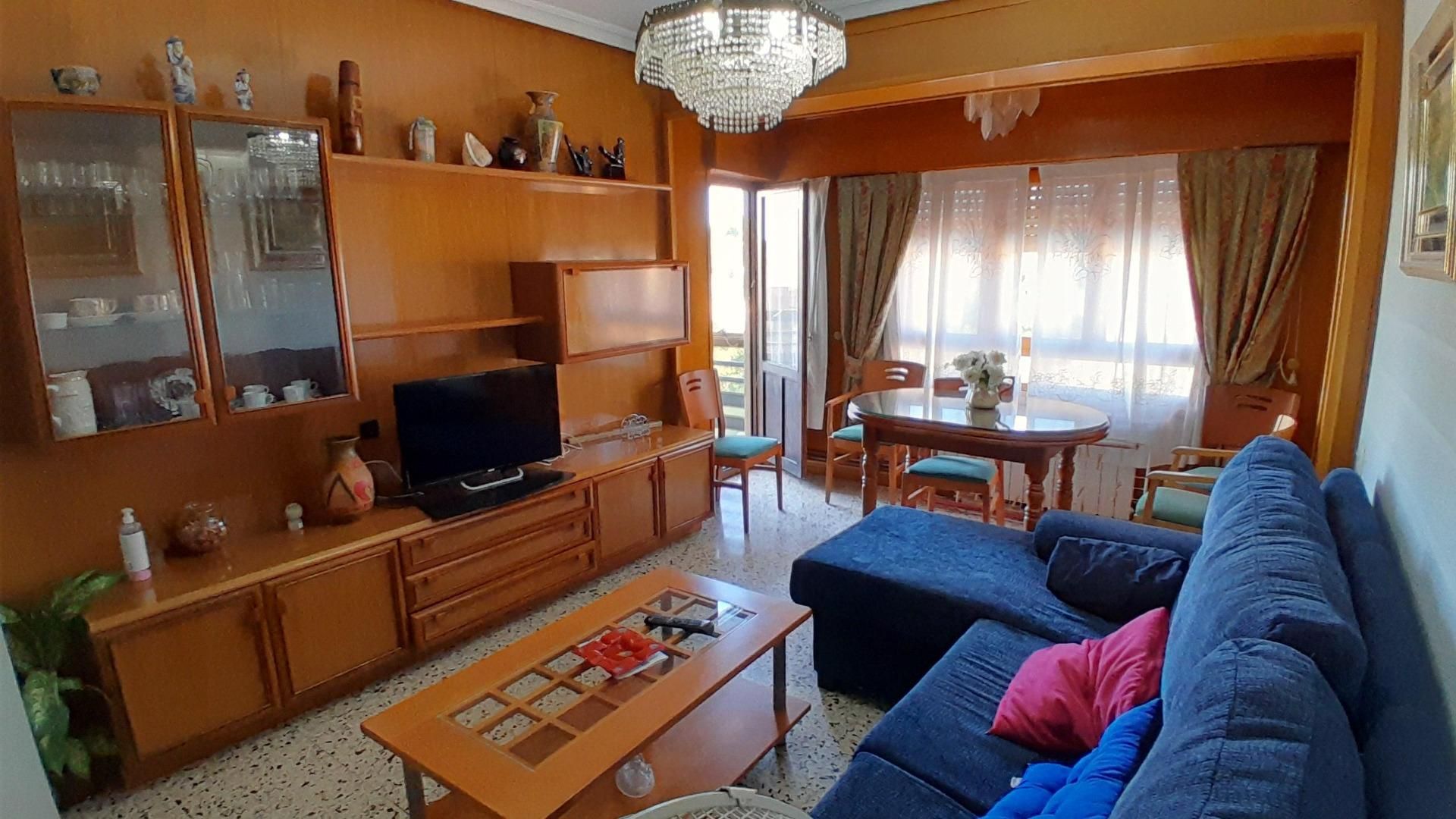 Sala de estar de Piso en venta en Almansa con Calefacción y Balcón