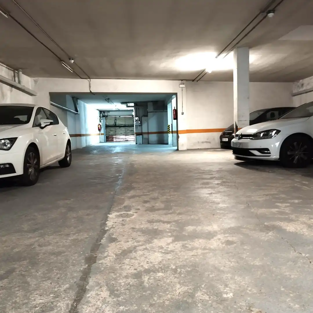 Einzelparkplatz mit Aufzug zum Verkauf in Carrer d'Espinoi, imagen 2