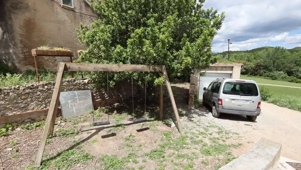 Casa adosada en venta en Boadella i les Escaules