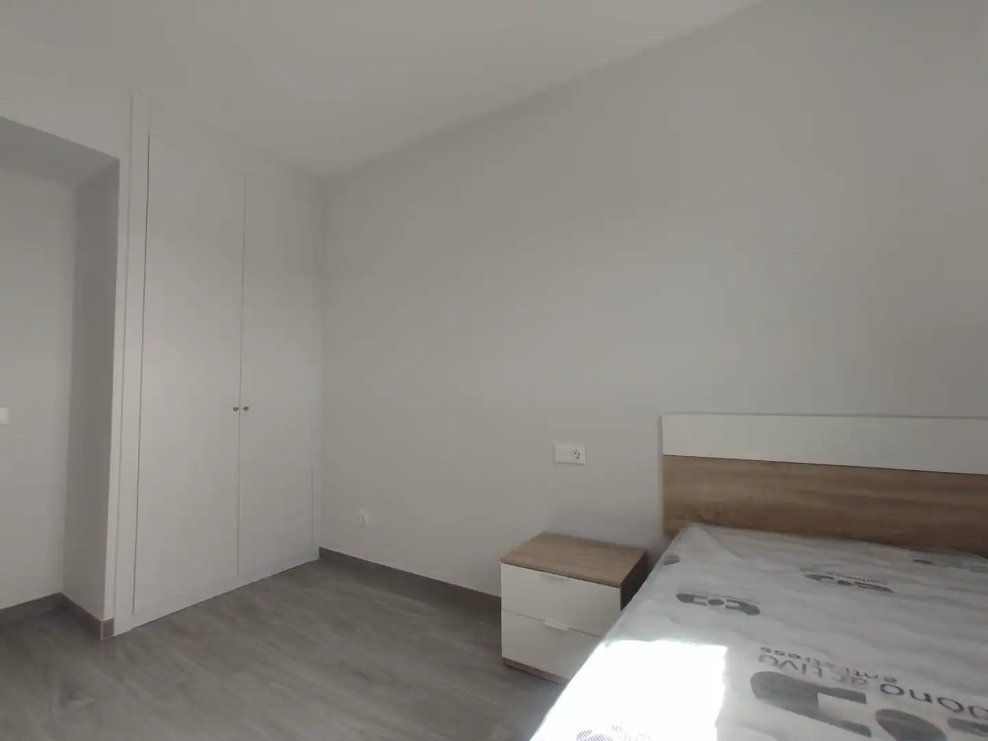 Schlafzimmer von Wohnung zur Miete in Dos Hermanas mit Klimaanlage, Heizung und Terrasse