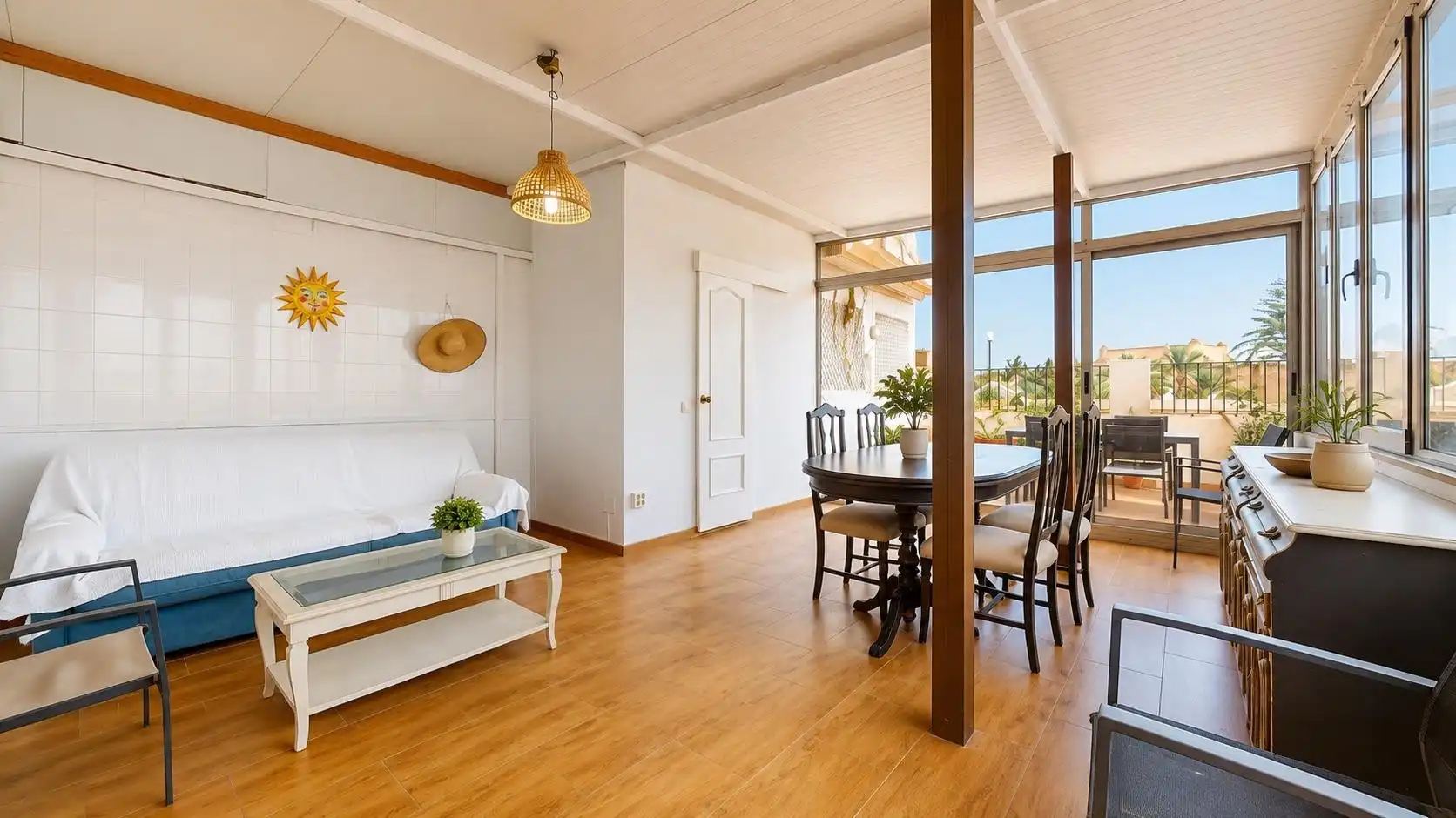 Sala de estar de Piso en venta en Almería con Aire acondicionado, Calefacción y Balcón