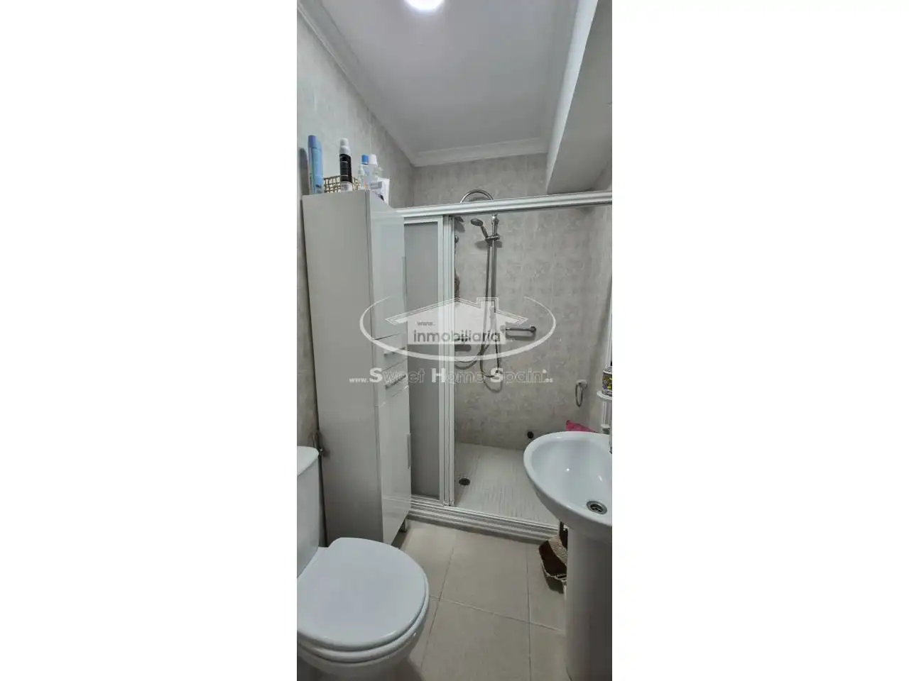 Bathroom of Flat for sale in Sanlúcar de Barrameda  with Air Conditioner, Terrace and Furnished