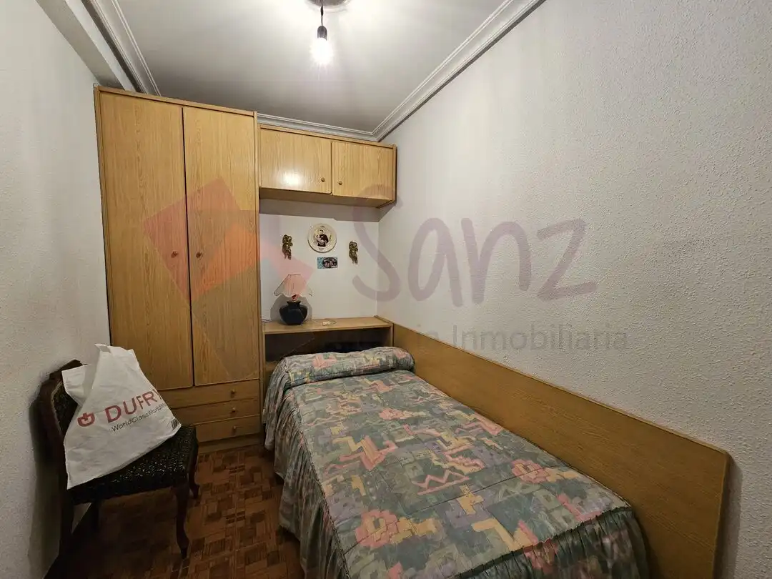 Habitación de Casa o chalet en venta en Ribafrecha con Calefacción, Trastero y Balcón