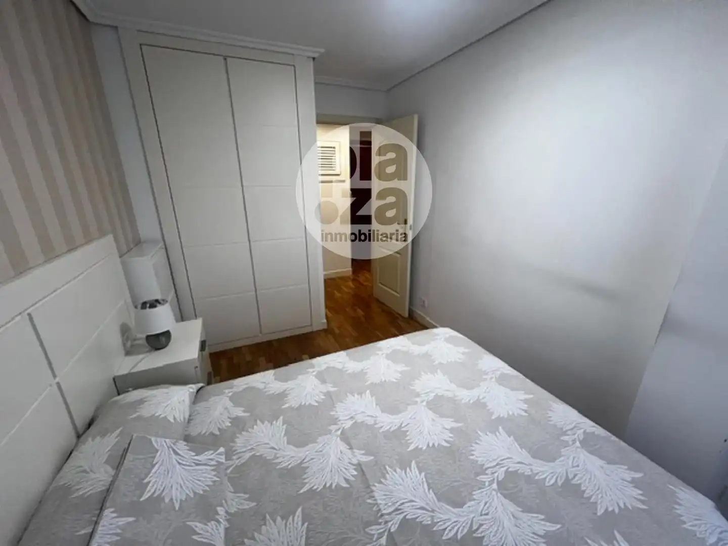 Habitación de Piso de alquiler en Burgos con Calefacción, Terraza y Amueblado