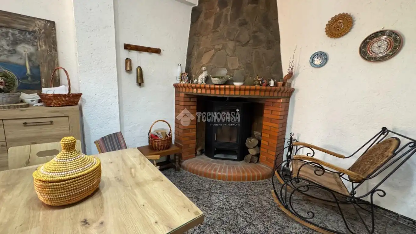 Sala de estar de Casa o chalet en venta en Alpujarra de la Sierra con Aire acondicionado, Trastero y Amueblado