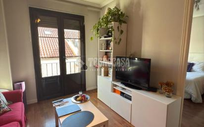 Living room of Flat to rent in  Madrid Capital  with Heating and Storage room