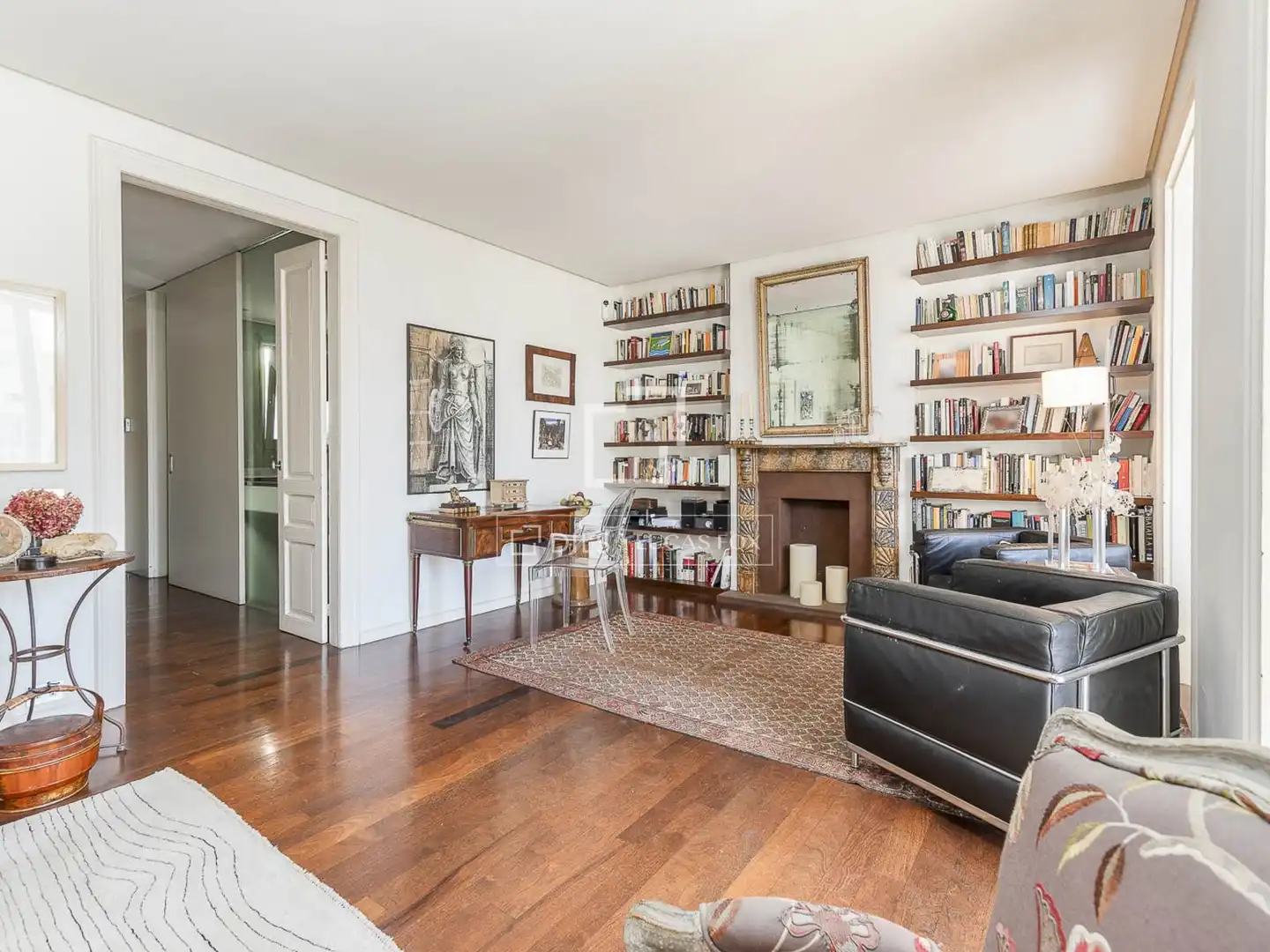 Wohnzimmer von Wohnung zum Verkauf in Barcelona mit Klimaanlage, Heizung und Terrasse