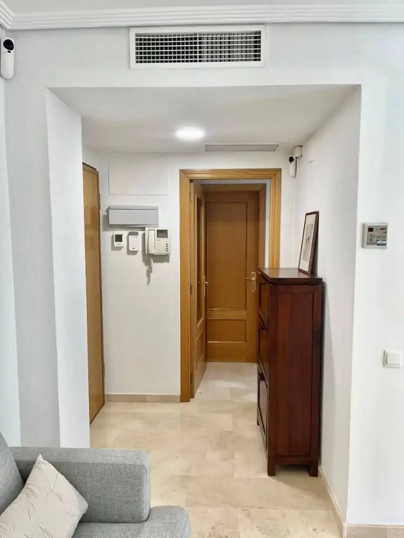 Flat for rent in Valencia  with Air Conditioner, Furnished and Balcony
