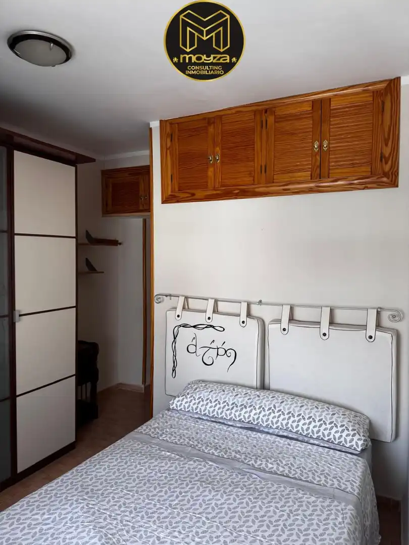 Schlafzimmer von Wohnung zur Miete in Linares mit Klimaanlage und Heizung