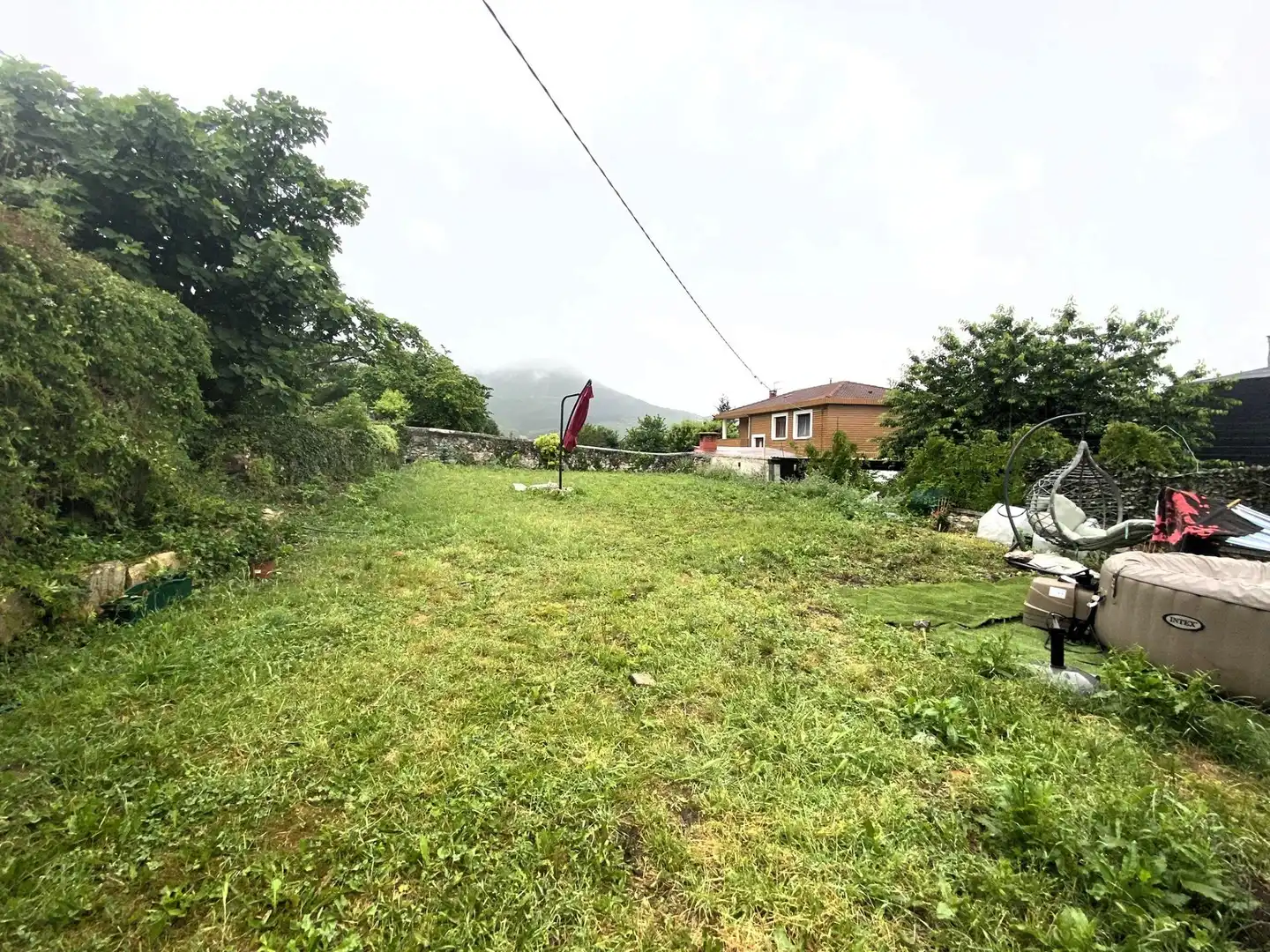 Casa o xalet en venda en Valle de Mena amb Jardí privat
