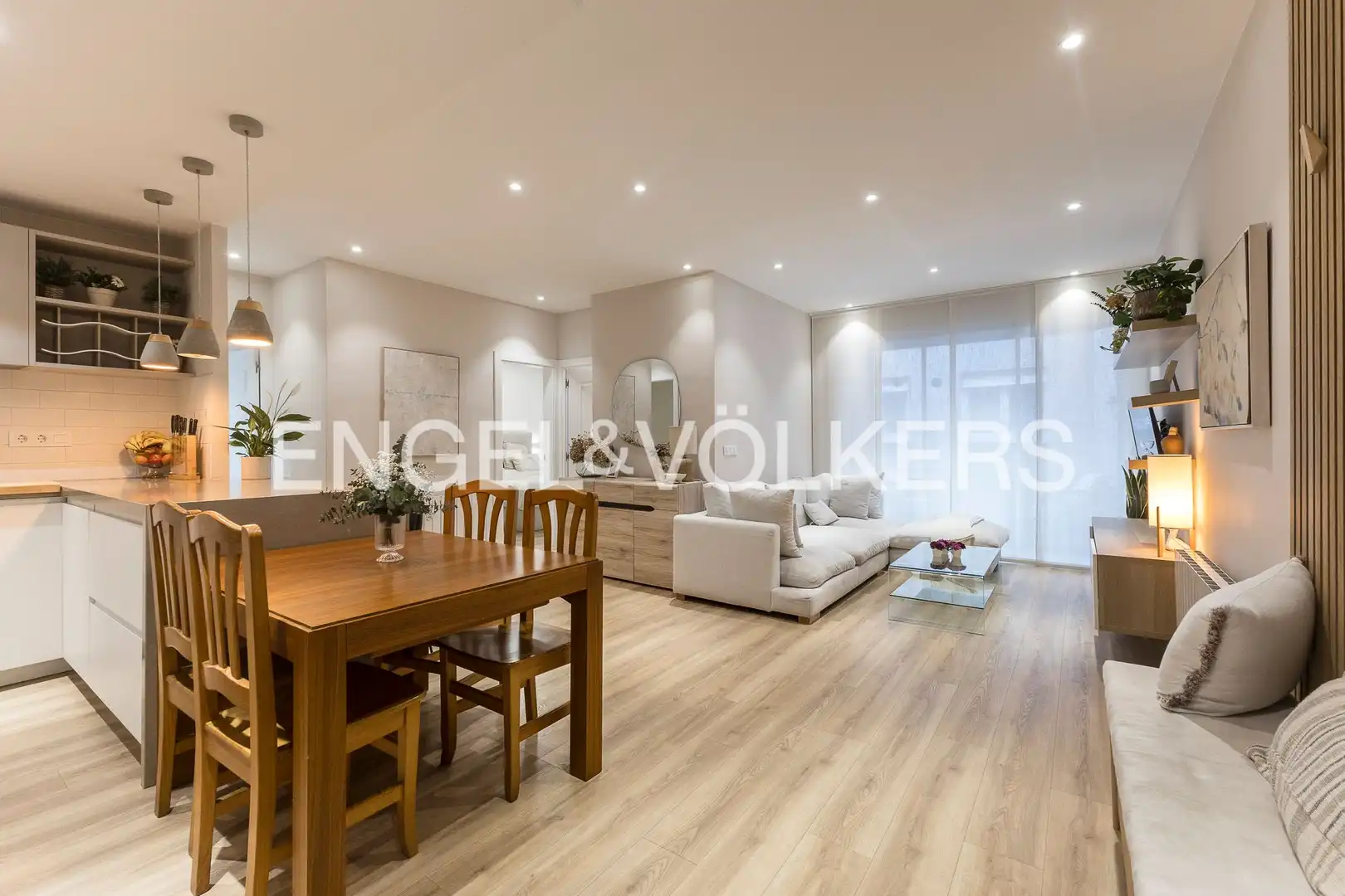 Vista exterior de Pis en venda en  Barcelona Capital amb Aire condicionat, Calefacció i Parquet