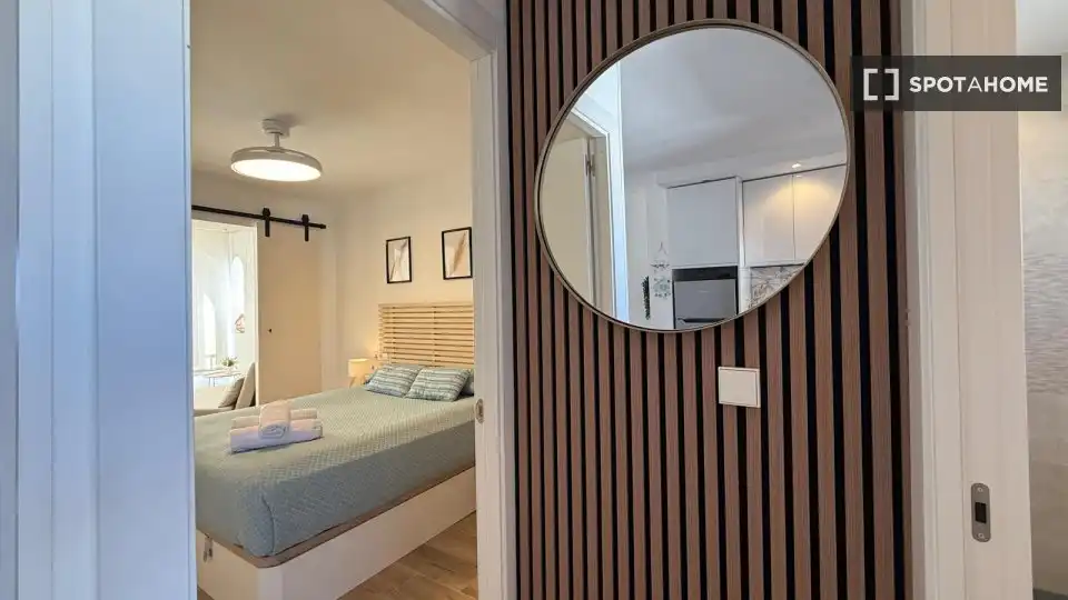 Dormitori de Apartament per a compartir en La Manga del Mar Menor amb Aire condicionat, Terrassa i Moblat