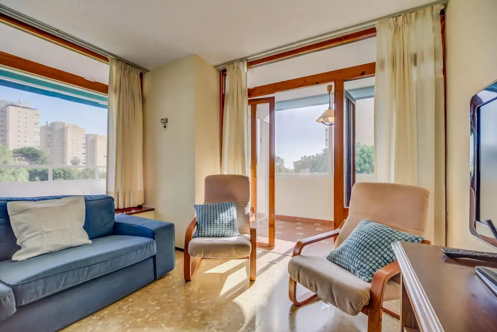 Sala de estar de Piso en venta en Torremolinos con Aire acondicionado, Jardín privado y Terraza
