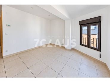 Appartamento con ascensore in affitto a Calle Sta Anna