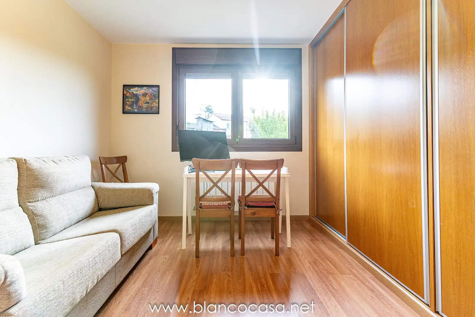Habitación de Casa o chalet en venta en Carballo con Calefacción, Trastero y Amueblado