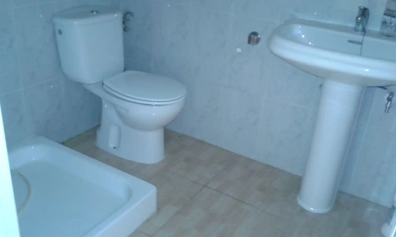 Badezimmer von Geschaftsraum zum Verkauf in Miguelturra mit Klimaanlage