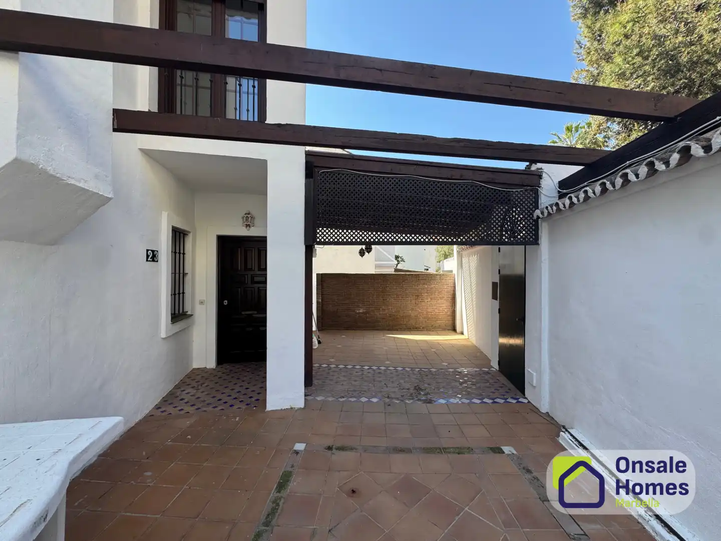 Exterior view of Detached homes for sale in Marbella  with Terrace, Balcony and Alarm