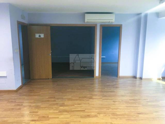 Oficina en Alquiler en Avenida de Madrid en Salgueira - O Castaño