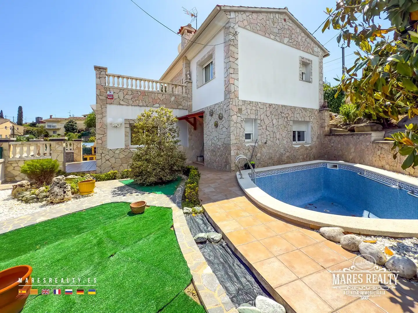 Swimming pool of Houses for sale in Lloret de Mar  with Air Conditioner, Heating and Private garden