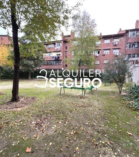 Photo 1 of Flat to rent in Huerta de Villaverde, Villaverde Alto, Madrid