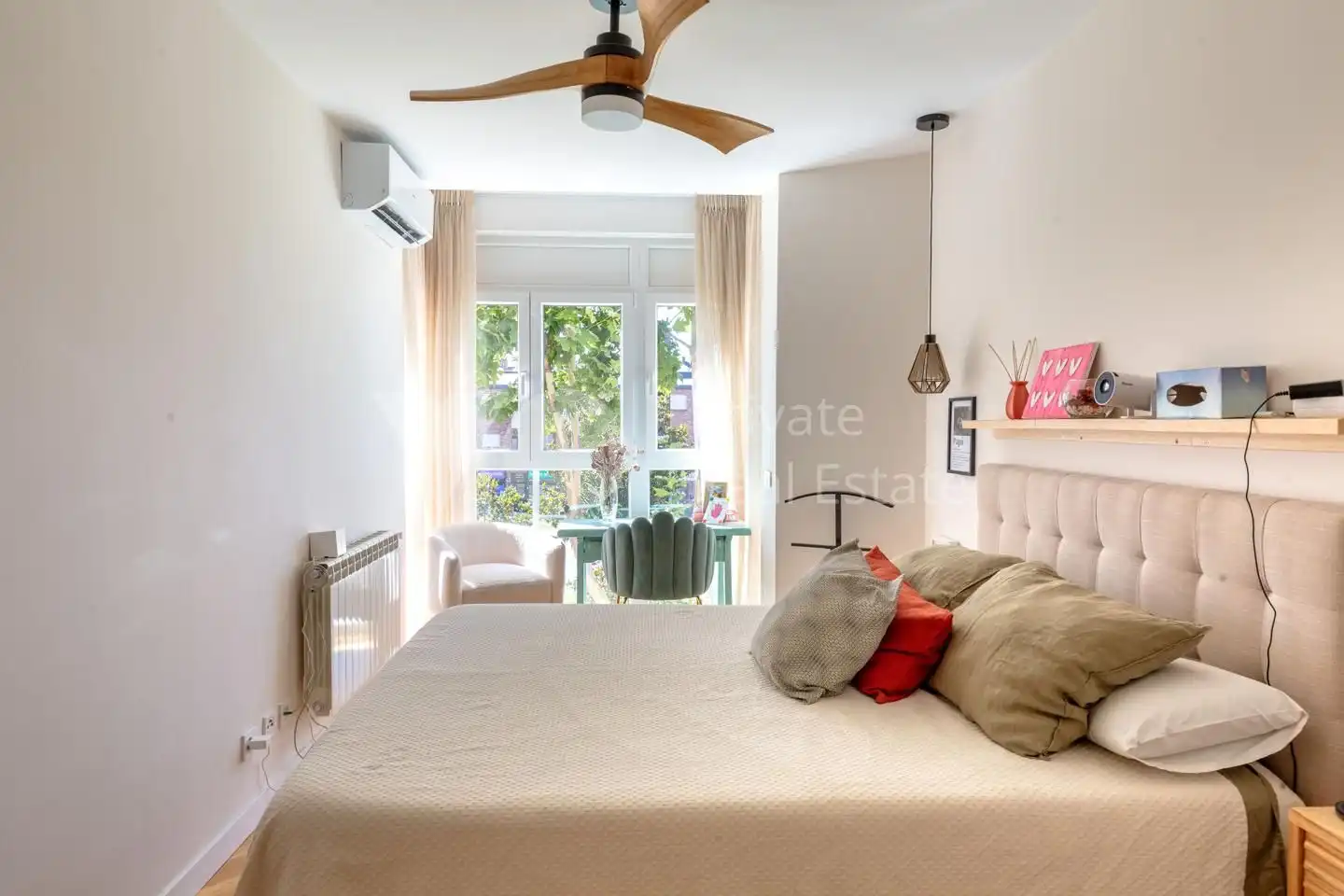 Bedroom of Flat for sale in Villanueva del Pardillo  with Air Conditioner, Heating and Parquet flooring