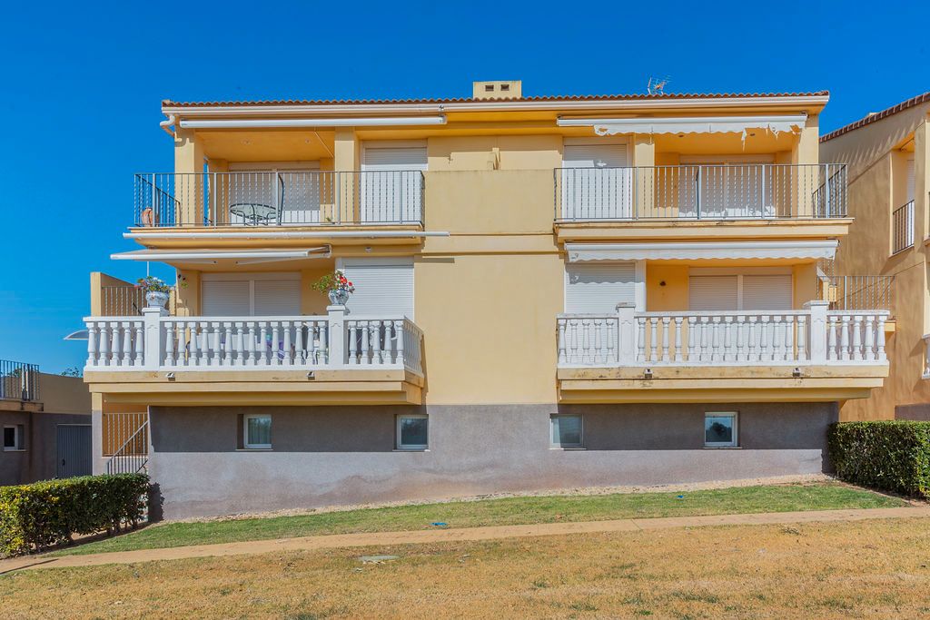 Vista exterior de Pis en venda en San Jorge / Sant Jordi amb Traster i Piscina