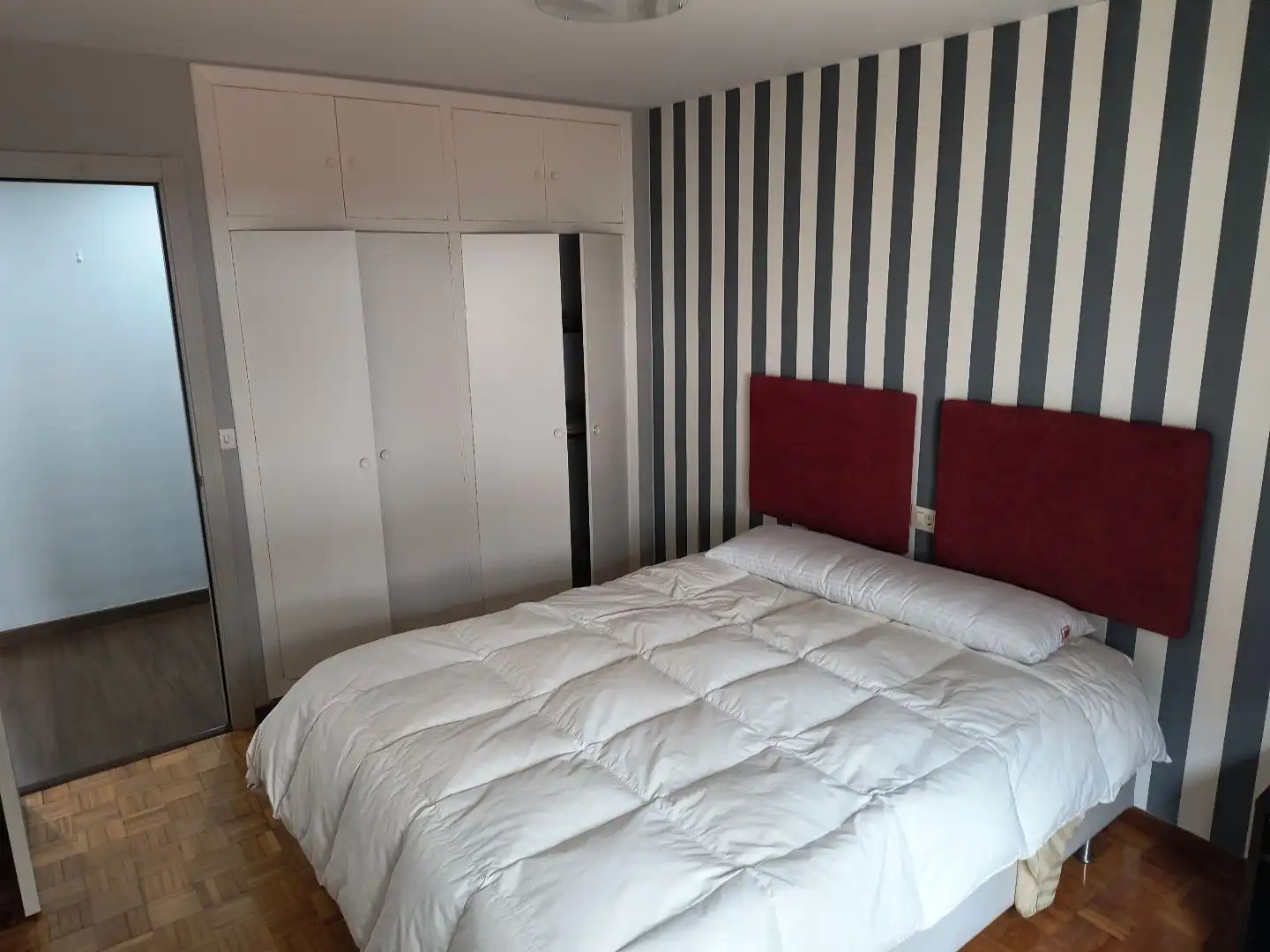 Dormitori de Pis en venda en Arteixo amb Calefacció, Parquet i Terrassa