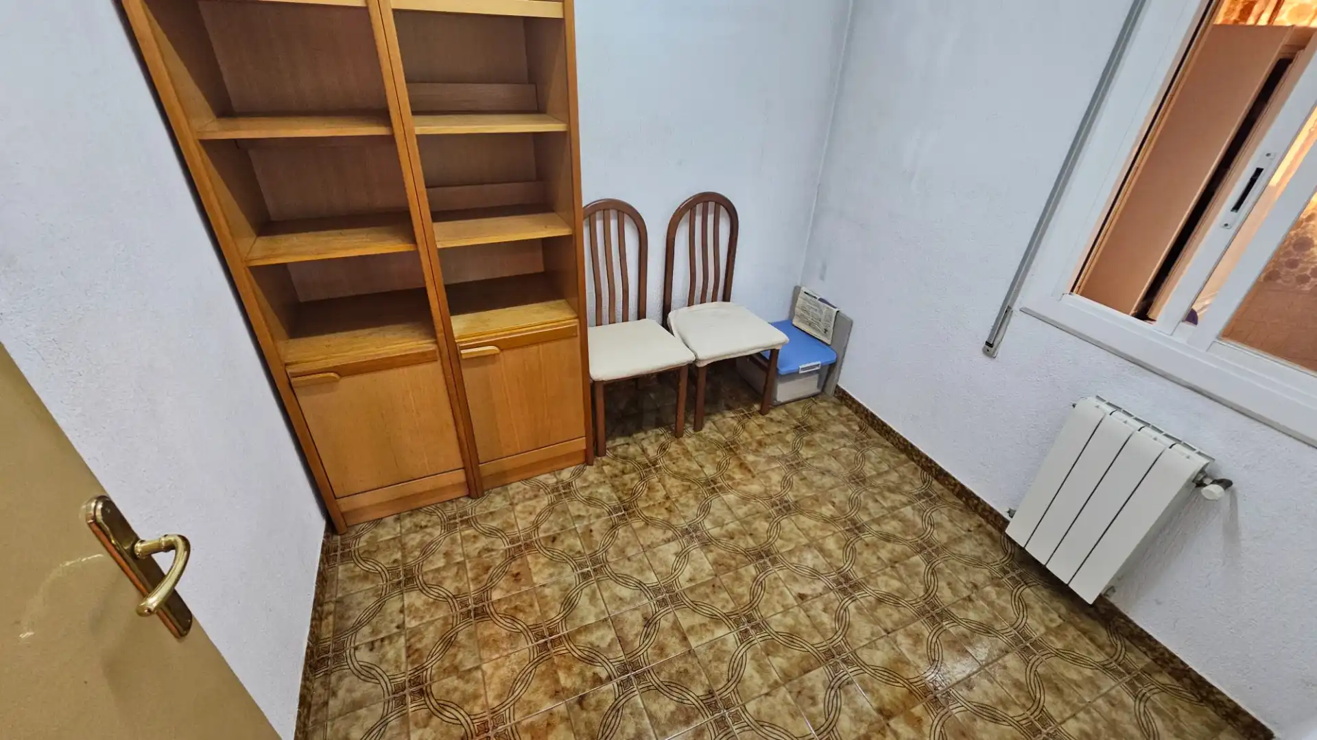 Wohnung zum Verkauf in Sabadell mit Klimaanlage, Heizung und Balkon