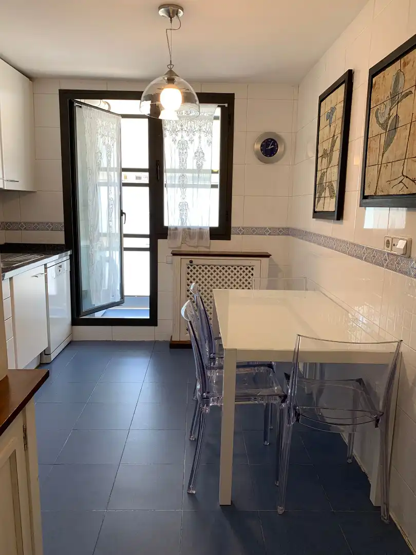 Piso de alquiler en Calle de Adriano de Utrecht, Sanchinarro