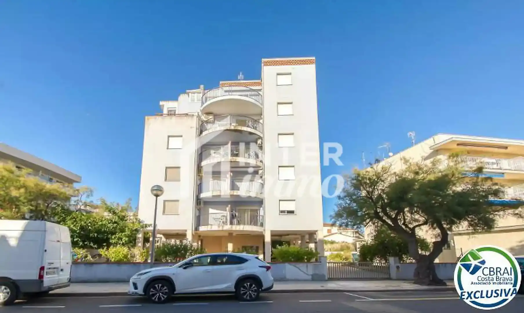 Exterior view of Flat for sale in Roses  with Air Conditioner and Terrace