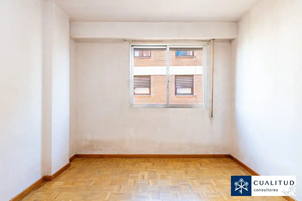 Habitación de Piso en venta en Castellón de la Plana / Castelló de la Plana con Balcón