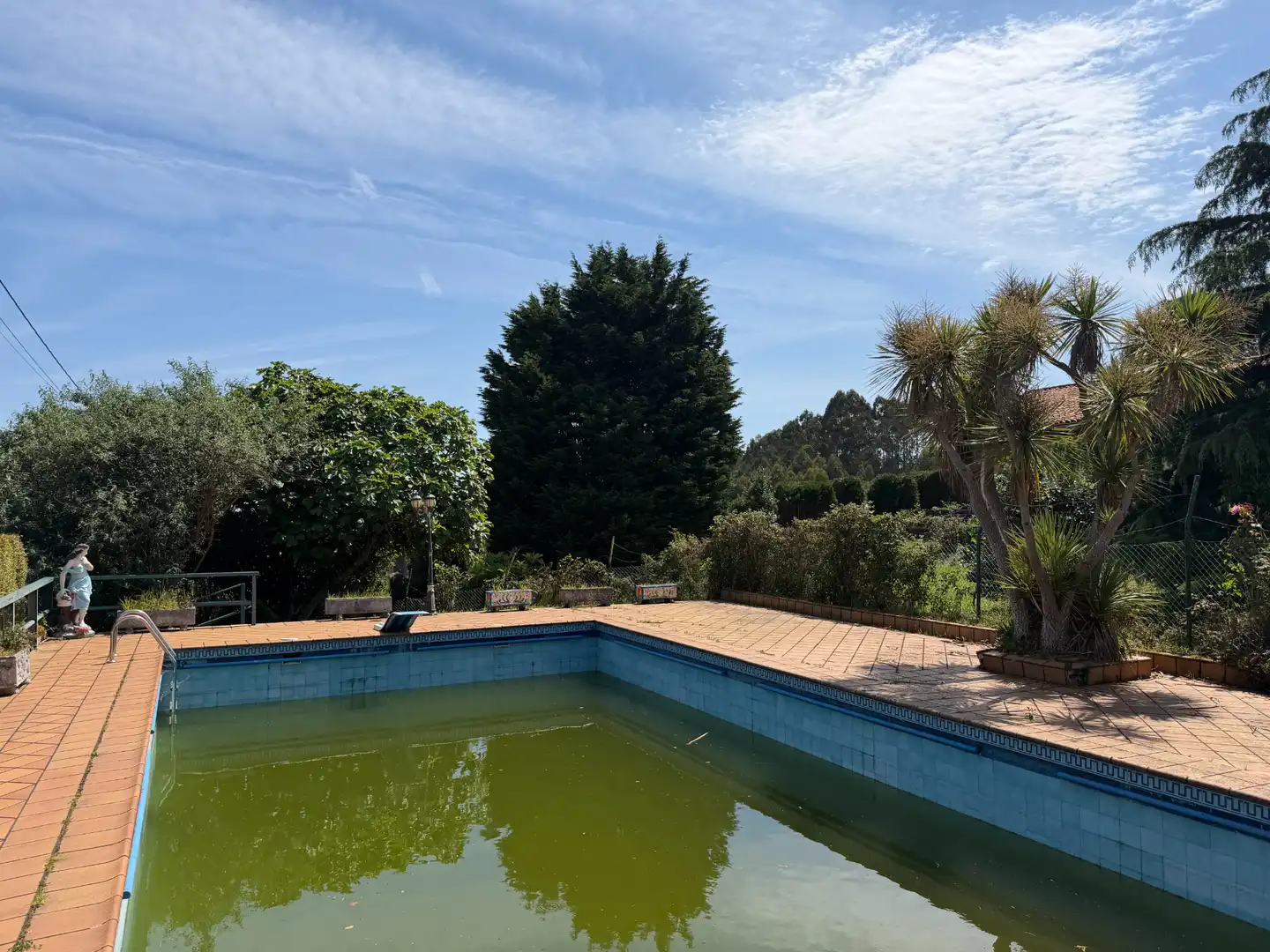 Piscina de Casa o chalet en venta en Villaviciosa con Calefacción, Jardín privado y Parquet