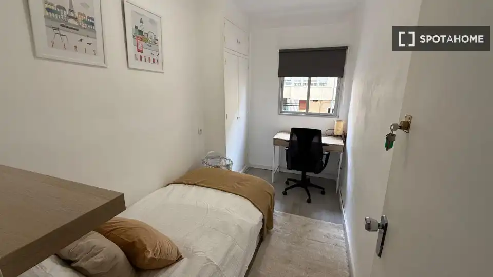 Room in El Molinillo - Capuchinos