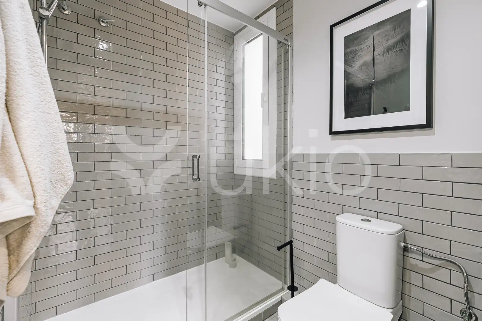 Baño de Apartamento de alquiler en Barcelona con Aire acondicionado, Calefacción y Amueblado
