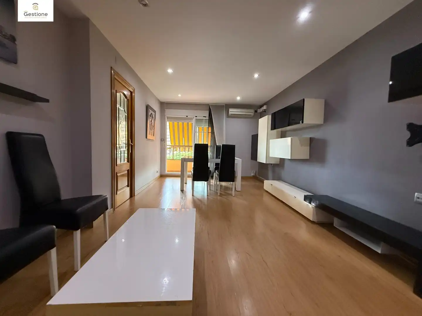 Piso en venta en Calle POETA MAS I ROS, 53, Cortes - Huertas