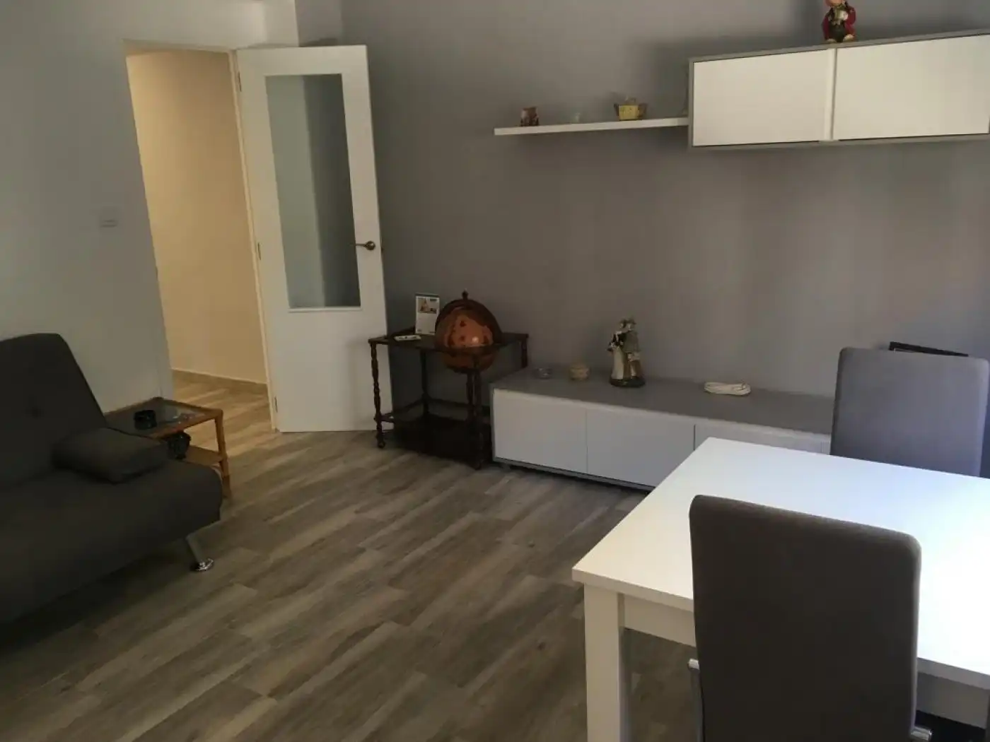 Sala d'estar de Pis de lloguer en Valencia amb Terrassa, Moblat i Balcó