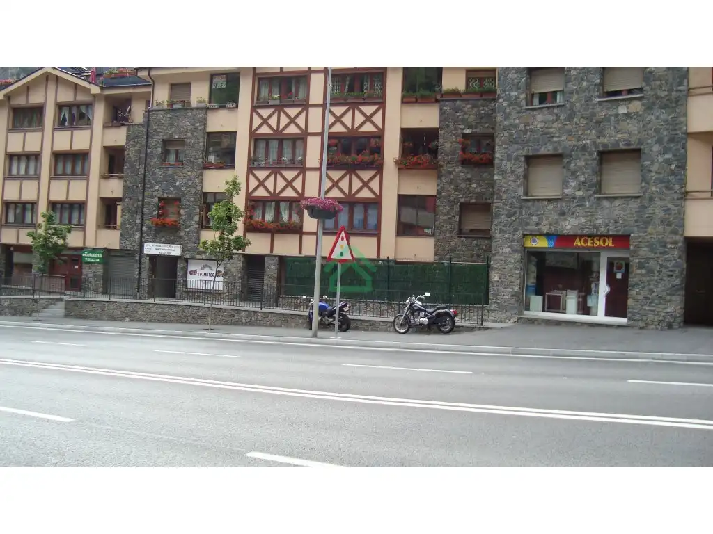 Business premises to rent in Av. de la Bartra, 10, imagen 9