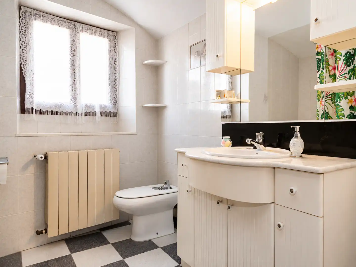Bathroom of Houses for sale in Celrà  with Heating, Private garden and Terrace