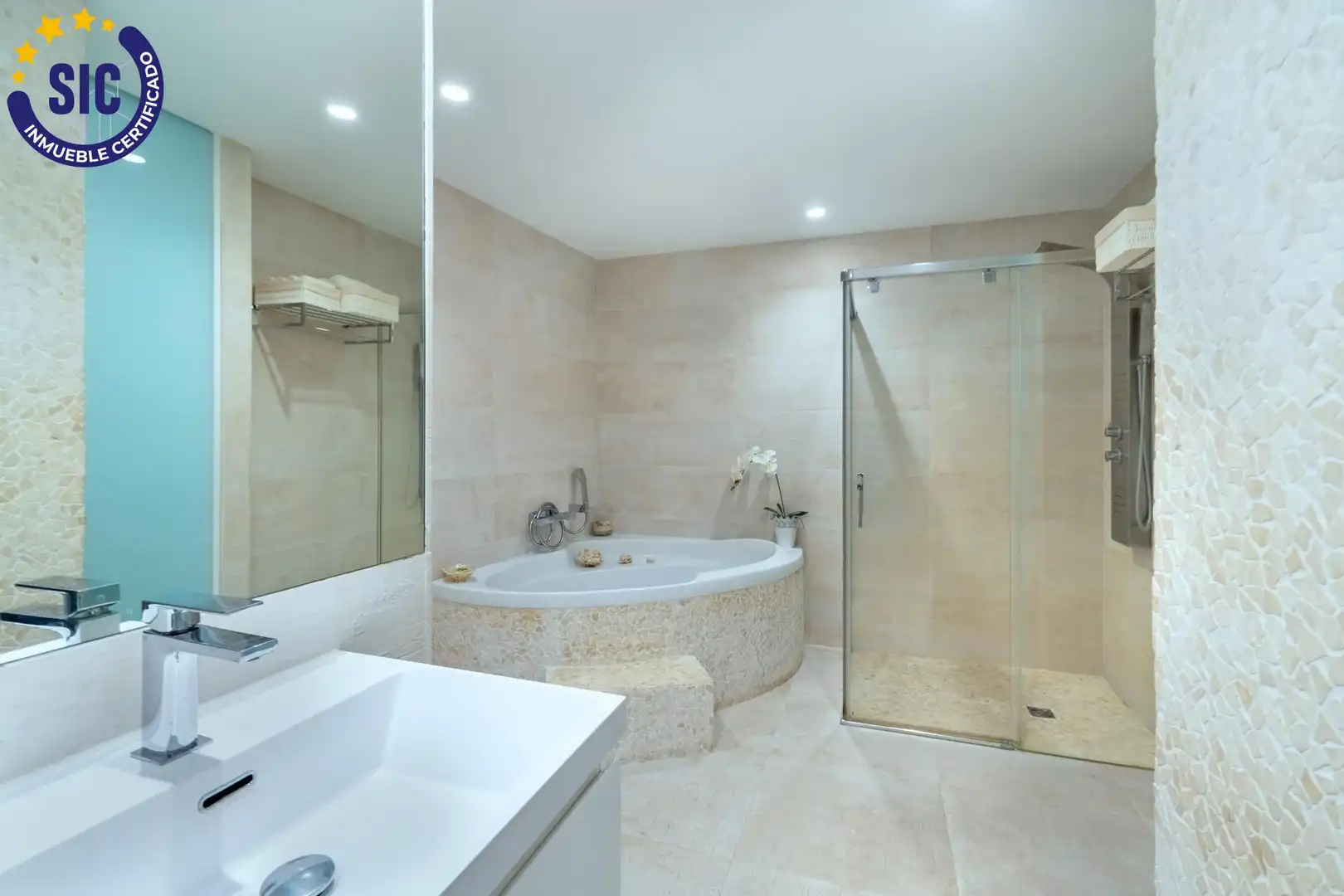 Baño de Edificio en venta en Castellón de la Plana / Castelló de la Plana