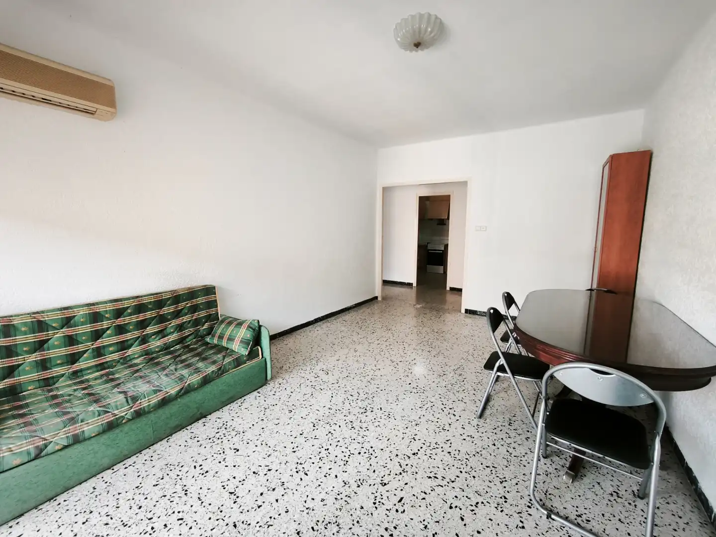 Sala de estar de Piso en venta en L'Aldea con Aire acondicionado, Trastero y Amueblado