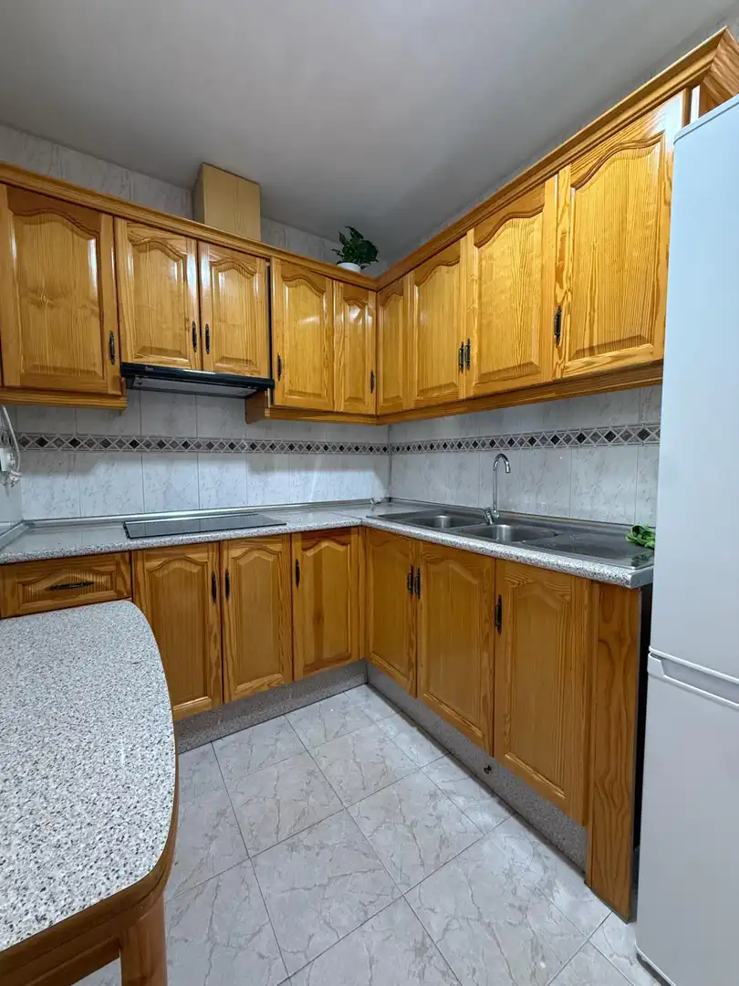 Flat for rent in Avenida BLAS DE OTERO, 10, Maracena