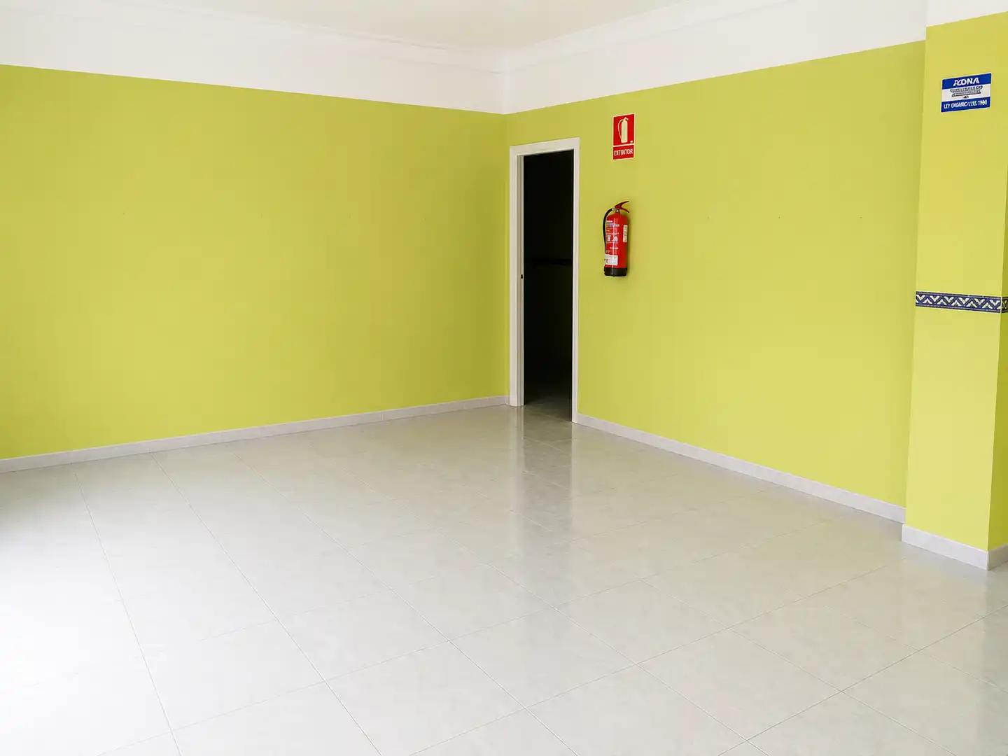 Local comercial de lloguer a Zona Avenida al Vedat, imagen 2