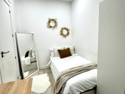 Bedroom of Flat to share in  Madrid Capital  with Air Conditioner, Heating and Furnished