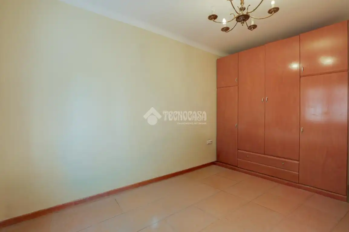 Habitación de Piso en venta en Mollet del Vallès con Amueblado y Balcón