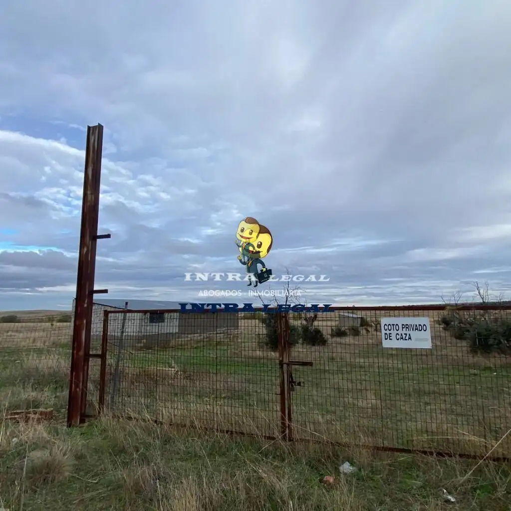 Land for sale in Miranda de Azán