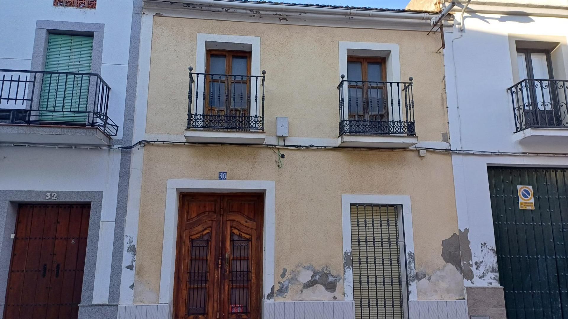 Exterior view of House or chalet for sale in Santa Amalia  with Storage room and Balcony